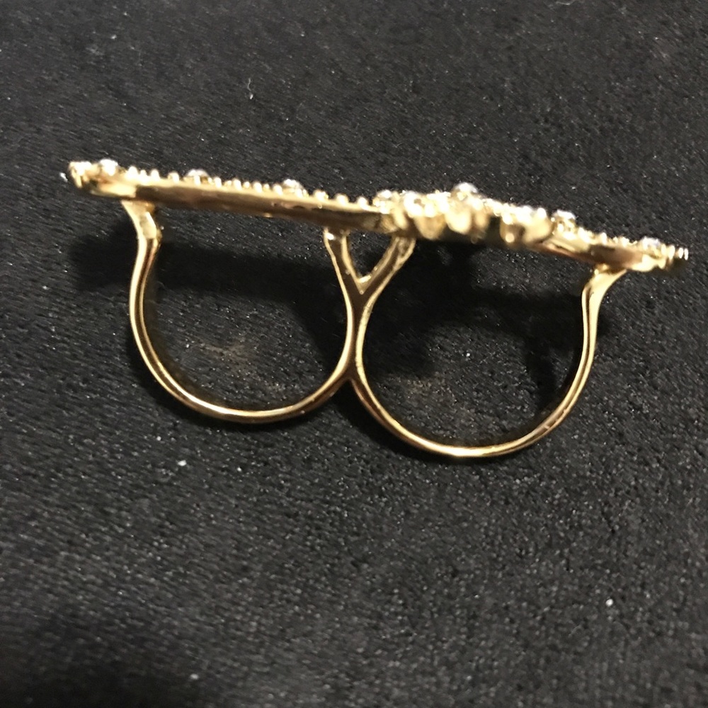 Cross knuckle ring - Picture 3 of 4